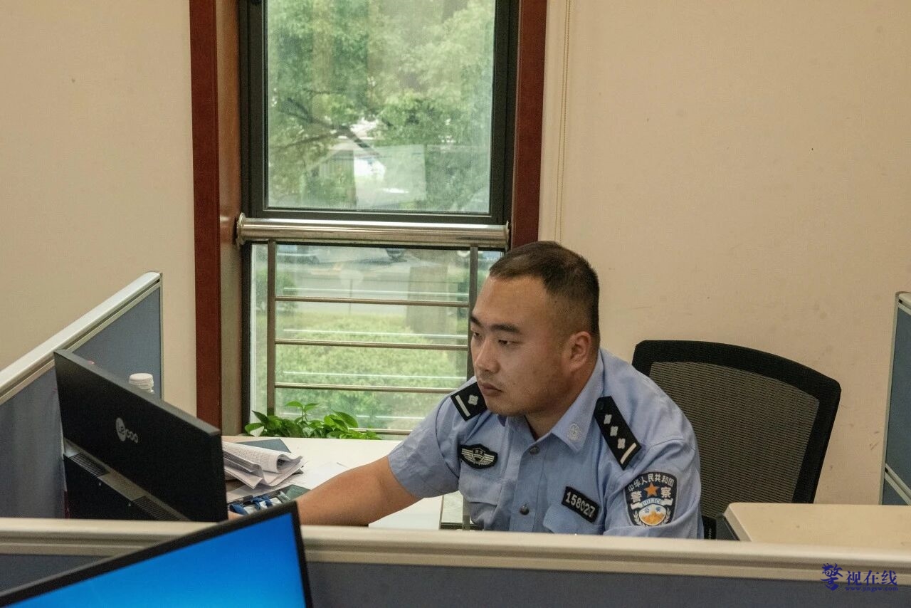 2.jpg 2.jpg